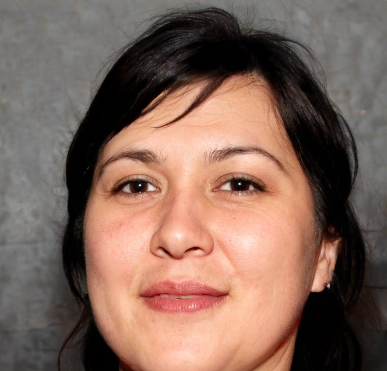 <em>María Téllez ( 41 años)</em>