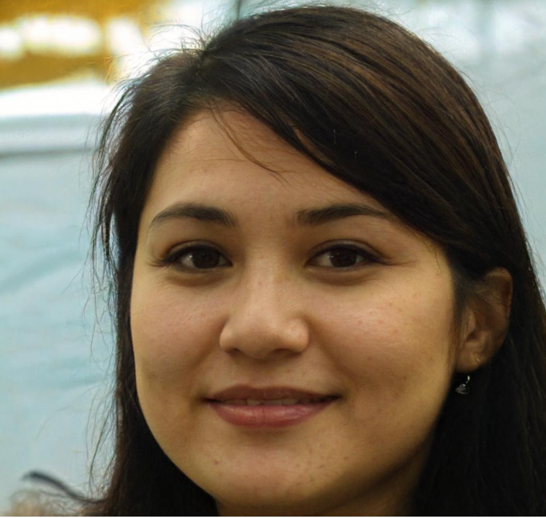 <em>Karla Díaz (29 años) </em>